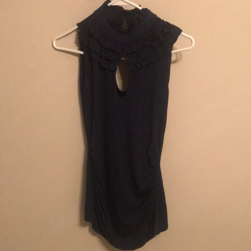 Keyhole design dress shirt